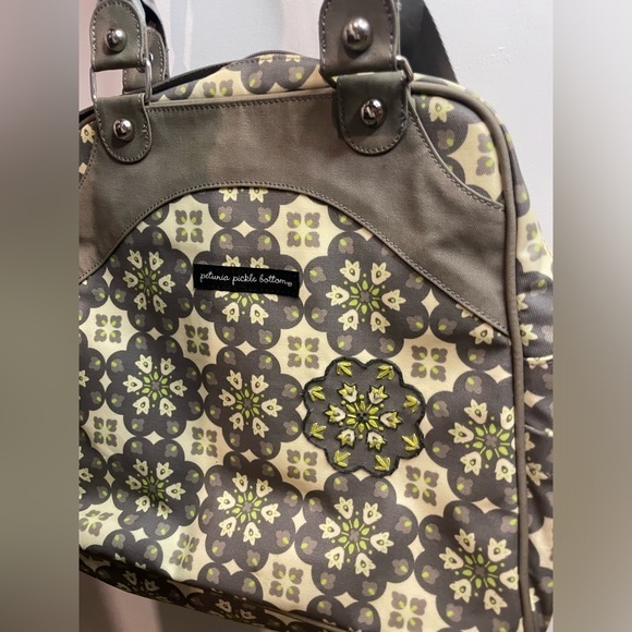 Petunia‎ Pickle Bottom Diaper Bag - Picture 2 of 8